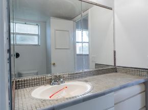 2711 N Pine Island Rd 112, Sunrise FL 33322