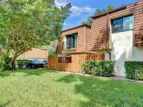 2070 SW 90th Ave C14, Davie FL 33324