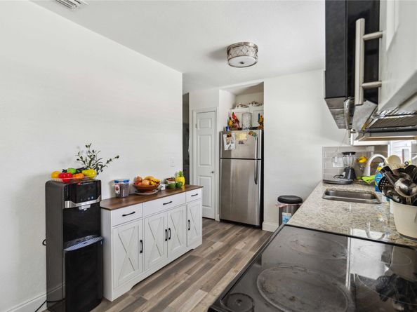 501 S E St, Lake Worth Beach FL 33460
