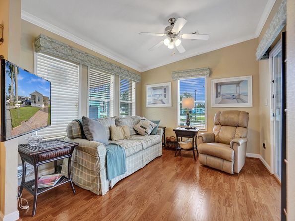 8580 SW 18 St, Davie FL 33324