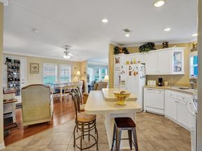 8580 SW 18 St, Davie FL 33324