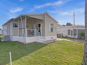 8580 SW 18 St, Davie FL 33324