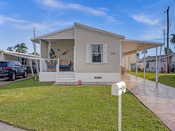 8580 SW 18 St, Davie FL 33324