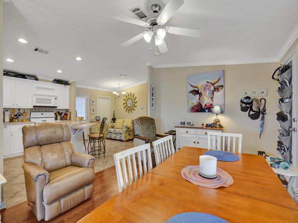 8580 SW 18 St, Davie FL 33324