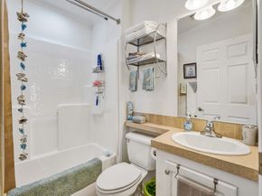 8580 SW 18 St, Davie FL 33324
