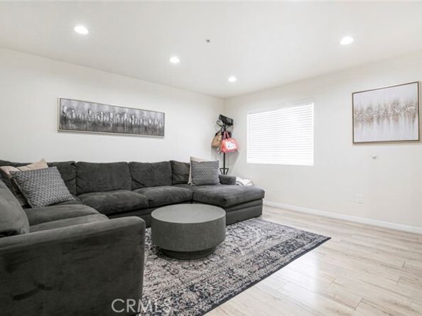 10894 Olinda Street 109, Sun Valley (los Angeles) CA 91352