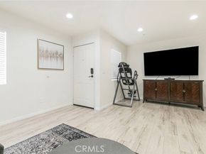 10894 Olinda Street 109, Sun Valley (los Angeles) CA 91352
