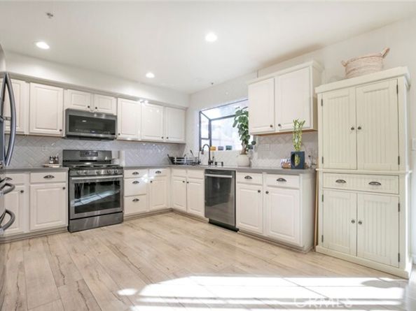 10894 Olinda Street 109, Sun Valley (los Angeles) CA 91352