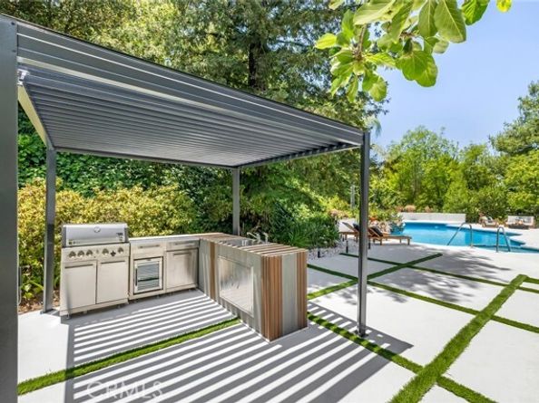 20101 Greenbriar Drive, Tarzana (los Angeles) CA 91356