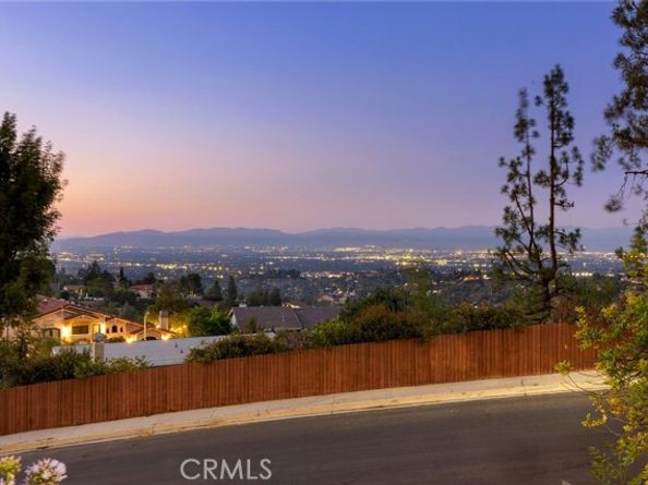 20101 Greenbriar Drive, Tarzana (los Angeles) CA 91356