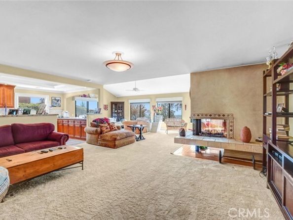 8530 Vine Valley, Sun Valley (los Angeles) CA 91352