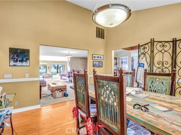 8530 Vine Valley, Sun Valley (los Angeles) CA 91352