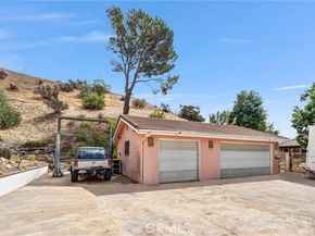 8530 Vine Valley, Sun Valley (los Angeles) CA 91352