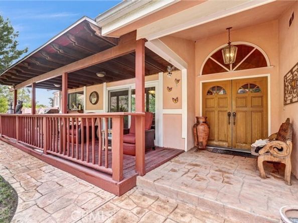 8530 Vine Valley, Sun Valley (los Angeles) CA 91352