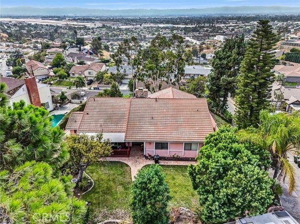 8530 Vine Valley, Sun Valley (los Angeles) CA 91352
