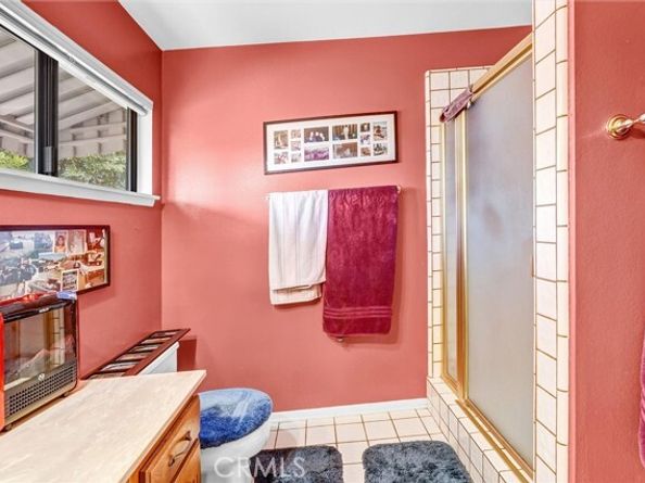 8530 Vine Valley, Sun Valley (los Angeles) CA 91352
