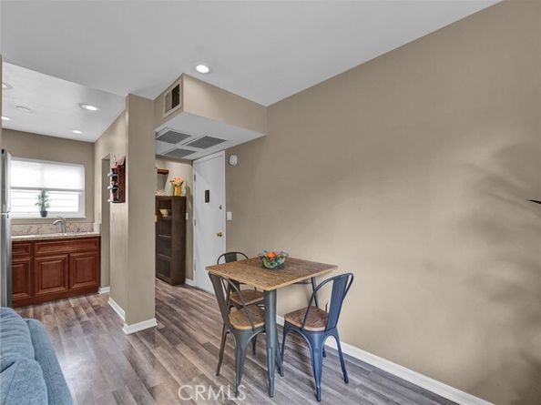 11813 Runnymede Street 44, North Hollywood (los Angeles) CA 91605