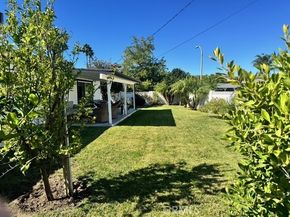6416 Kenwater, West Hills (los Angeles) CA 91307
