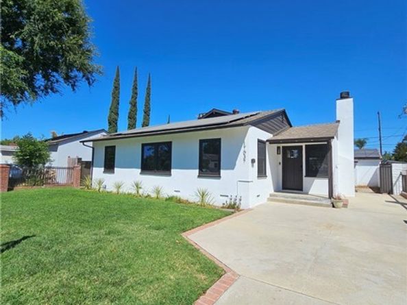 17037 Covello Street, Van Nuys (los Angeles) CA 91406