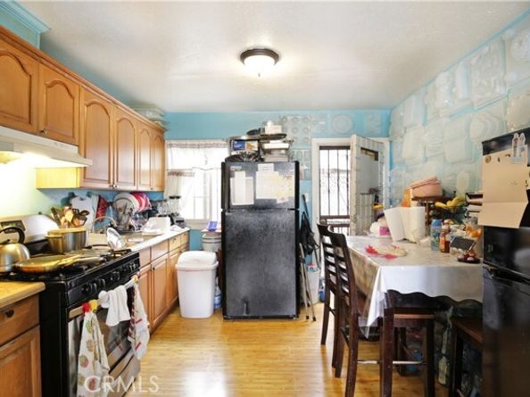 6504 S Central Avenue, Los Angeles CA 90001