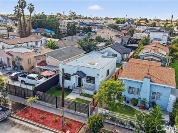 11113 S Budlong Avenue, Los Angeles CA 90044