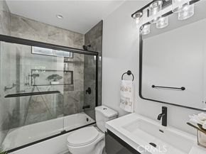 11113 S Budlong Avenue, Los Angeles CA 90044