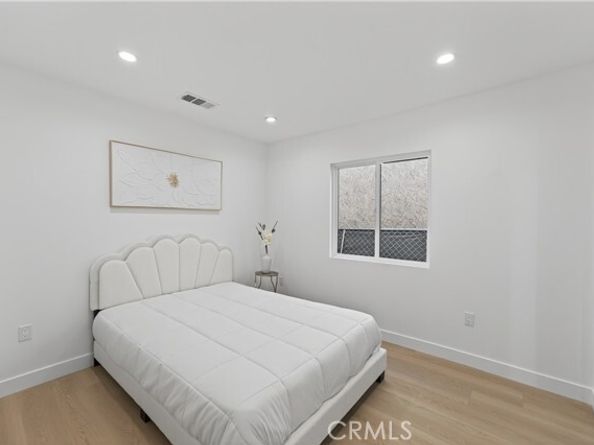 11113 S Budlong Avenue, Los Angeles CA 90044