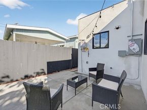 11113 S Budlong Avenue, Los Angeles CA 90044