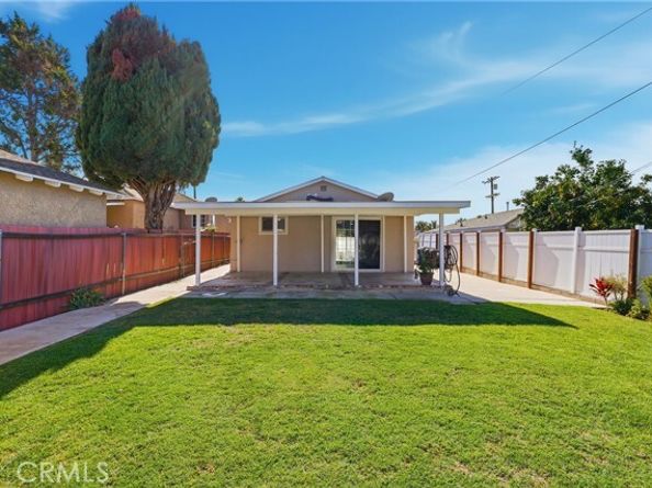 1231 W Don, Wilmington (los Angeles) CA 90744