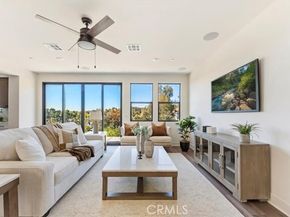 1029 N Staley Lane, Highland Park (los Angeles) CA 90042