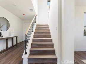 1029 N Staley Lane, Highland Park (los Angeles) CA 90042