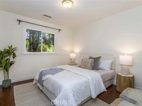 10210 La Canada, Burbank CA 91040