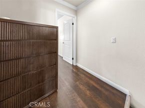 15035 Nordhoff Street 112, North Hills (los Angeles) CA 91343