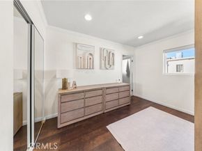 15035 Nordhoff Street 112, North Hills (los Angeles) CA 91343