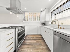 15035 Nordhoff Street 112, North Hills (los Angeles) CA 91343