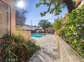 15035 Nordhoff Street 112, North Hills (los Angeles) CA 91343