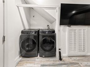 15035 Nordhoff Street 112, North Hills (los Angeles) CA 91343