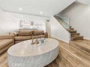 15035 Nordhoff Street 112, North Hills (los Angeles) CA 91343