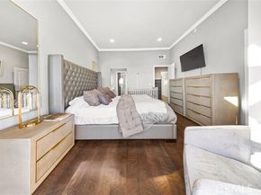 15035 Nordhoff Street 112, North Hills (los Angeles) CA 91343