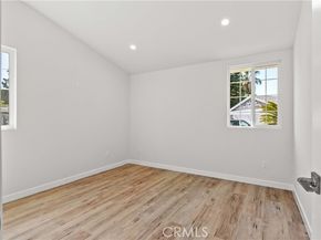 8401 Kester, Panorama City (los Angeles) CA 91402