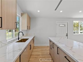 8401 Kester, Panorama City (los Angeles) CA 91402