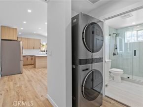 8401 Kester, Panorama City (los Angeles) CA 91402