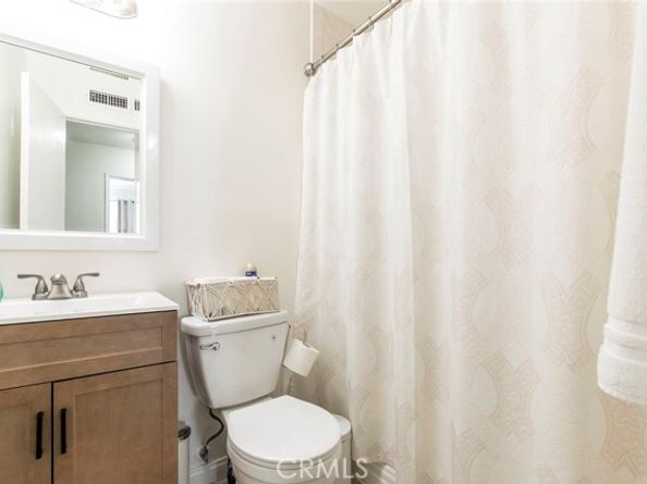 8673 Herrick Avenue, Sun Valley (los Angeles) CA 91352