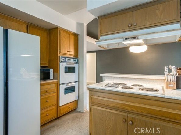 15929 Sunburst Street, North Hills (los Angeles) CA 91343
