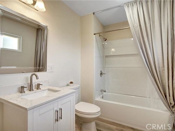 8217 Grove Street, Sunland (los Angeles) CA 91040