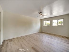8217 Grove Street, Sunland (los Angeles) CA 91040