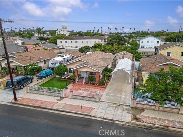 1112 Island Avenue, Wilmington (los Angeles) CA 90744