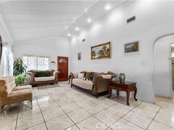 1112 Island Avenue, Wilmington (los Angeles) CA 90744