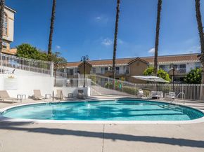 4750 Templeton Street 1211, Los Angeles CA 90032