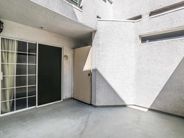 4750 Templeton Street 1211, Los Angeles CA 90032